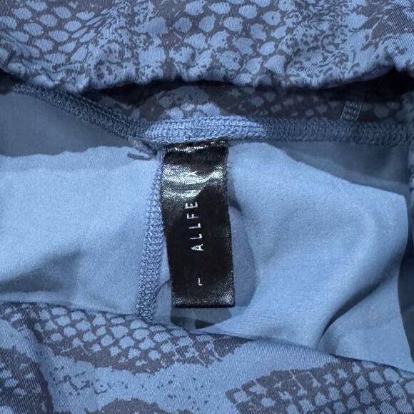 Allfenix Python Charcoal Snakeskin Print 7/8 Leggings Women’s Large - Picture 4 of 5